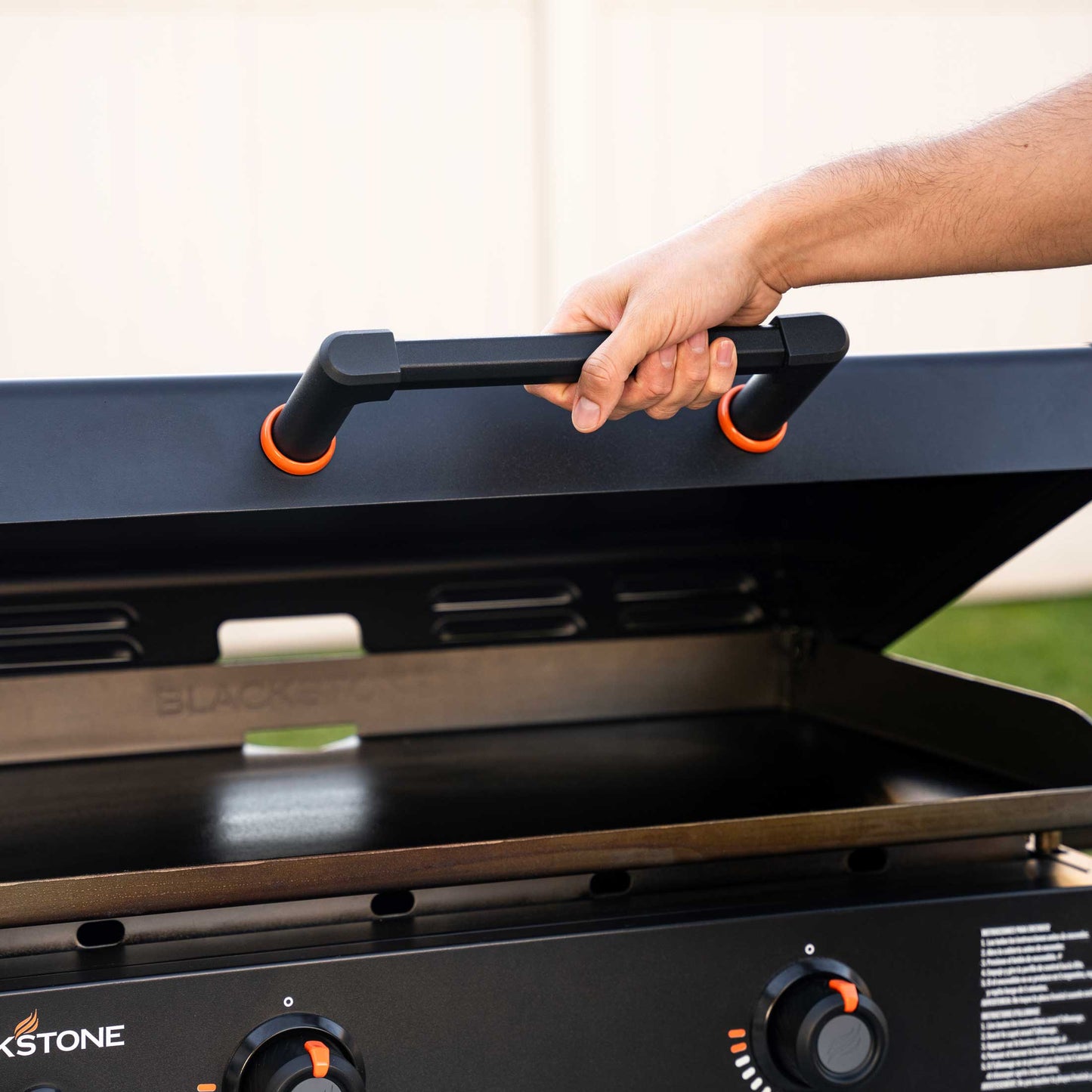 28" Omnivore Griddle with Hood